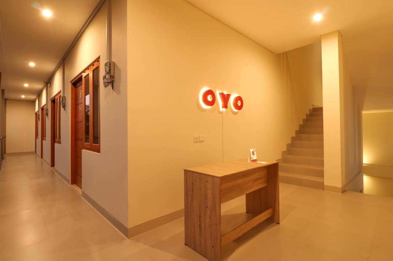 Oyo 1200 Kencana Residence Jimbaran Exterior foto