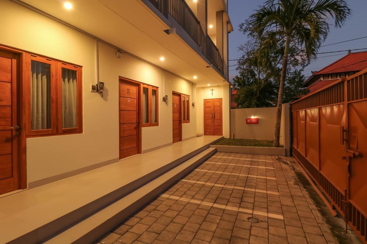 Oyo 1200 Kencana Residence Jimbaran Exterior foto