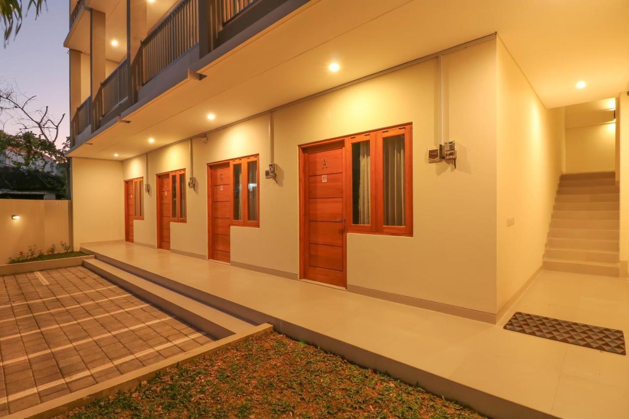 Oyo 1200 Kencana Residence Jimbaran Exterior foto